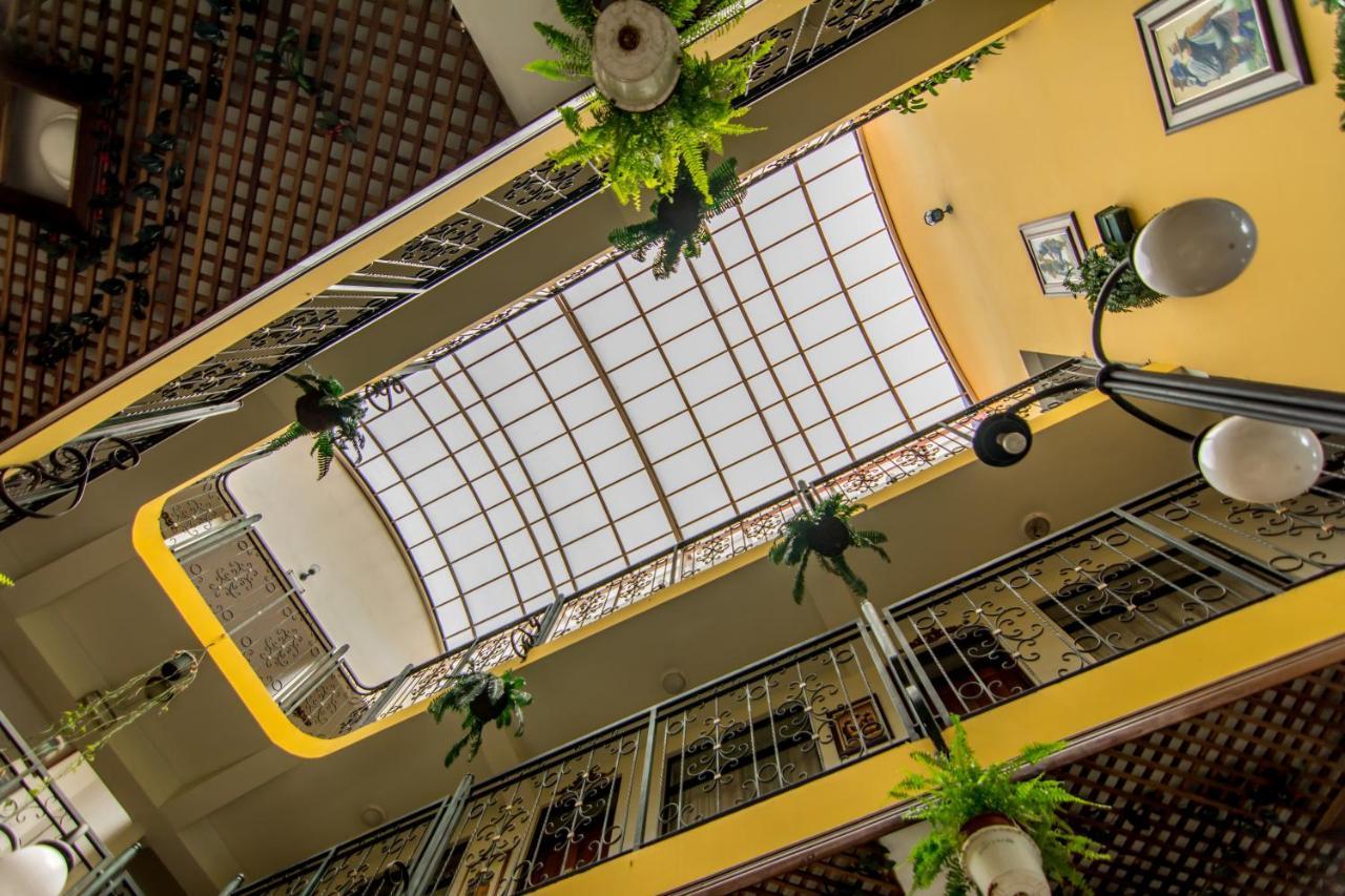 Hotel Amon Real Costa Rica San José Exteriör bild